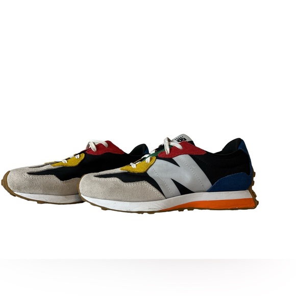 SOLD EUC New Balance 327 “Color Bright” size 4.5 Youth/7.5 Women’s. - Picture 5 of 9